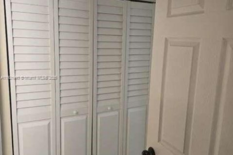 Copropriété à louer à Miramar, Floride: 2 chambres, 90.77 m2 № 1975909 - photo 13