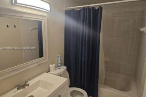 Copropriété à louer à Miramar, Floride: 2 chambres, 90.77 m2 № 1975909 - photo 12