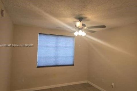 Copropriété à louer à Miramar, Floride: 2 chambres, 90.77 m2 № 1975909 - photo 8