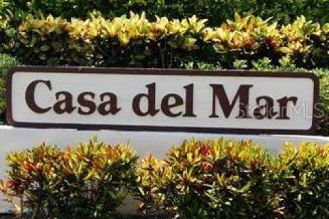 Condominio en alquiler en Saint Petersburg, Florida, 2 dormitorios, 82.68 m2 № 1539520 - foto 2