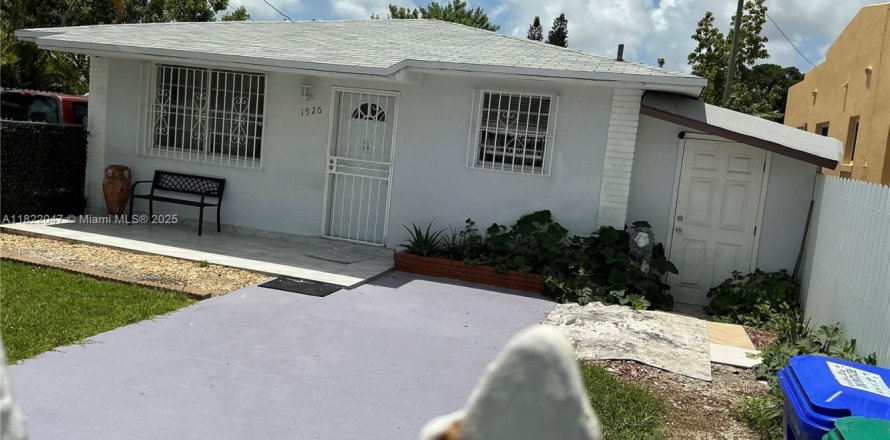 Commercial property in Miami, Florida 176.14 sq.m. № 1957655