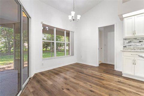 Casa en venta en Weeki Wachee, Florida, 3 dormitorios, 209.4 m2 № 1916022 - foto 11