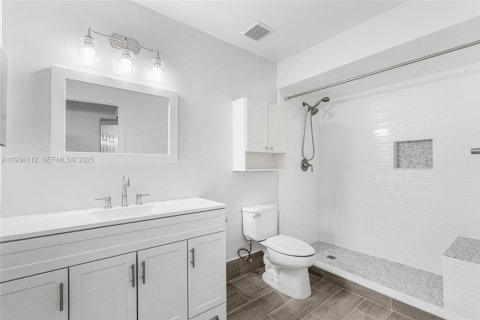 Снять в аренду виллу или дом в Катлер-Бей, Флорида 3 спальни, 157м2, № 1992410 - фото 18