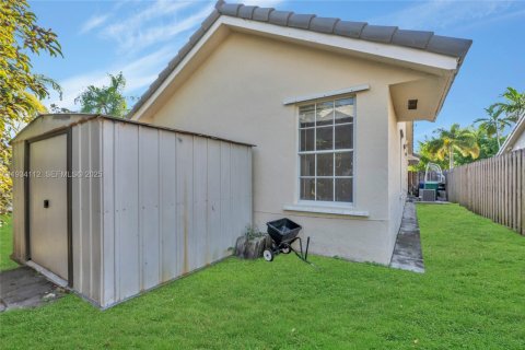 Снять в аренду виллу или дом в Катлер-Бей, Флорида 3 спальни, 157м2, № 1992410 - фото 28