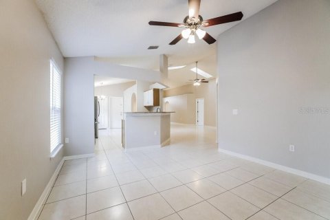 Casa en alquiler en Clermont, Florida, 4 dormitorios, 172.52 m2 № 1914495 - foto 5