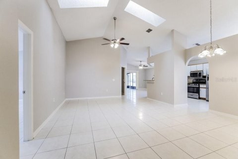 Casa en alquiler en Clermont, Florida, 4 dormitorios, 172.52 m2 № 1914495 - foto 3