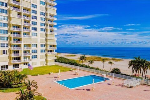 Condominio en Pompano Beach, Florida, 2 dormitorios  № 2253076