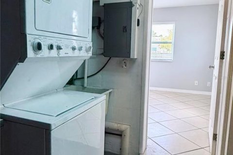 Casa en venta en Saint Petersburg, Florida, 3 dormitorios, 112.41 m2 № 2298281 - foto 25