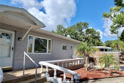 Casa en venta en Saint Petersburg, Florida, 3 dormitorios, 112.41 m2 № 2298281 - foto 3