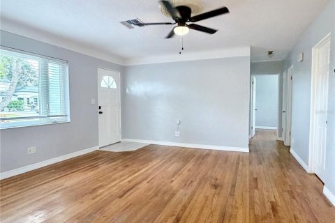 Casa en venta en Saint Petersburg, Florida, 3 dormitorios, 112.41 m2 № 2298281 - foto 6