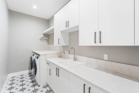 Casa en venta en Fort Lauderdale, Florida, 5 dormitorios, 419.55 m2 № 2087385 - foto 29
