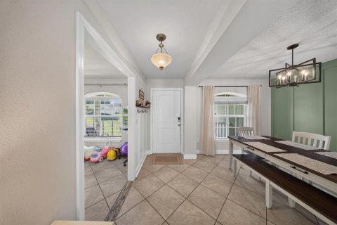 House in Port St. Lucie, Florida 3 bedrooms, 189.06 sq.m. № 2421174 - photo 5