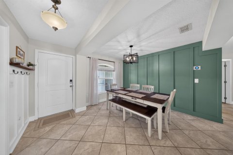 House in Port St. Lucie, Florida 3 bedrooms, 189.06 sq.m. № 2421174 - photo 14