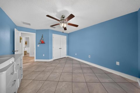 House in Port St. Lucie, Florida 3 bedrooms, 189.06 sq.m. № 2421174 - photo 30