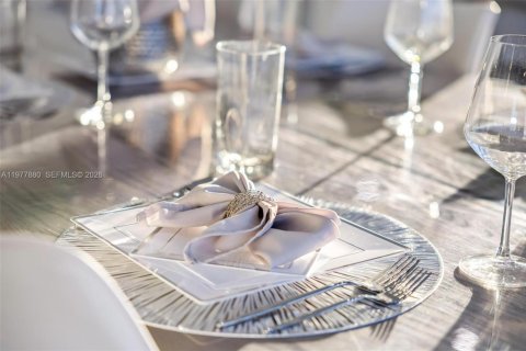 Villa ou maison à louer à North Miami Beach, Floride: 6 chambres, 529.54 m2 № 2042553 - photo 30