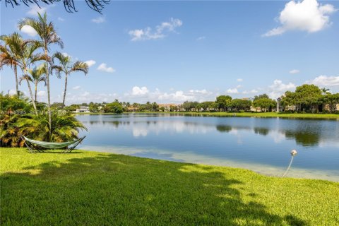 Villa ou maison à vendre à Davie, Floride: 3 chambres, 145.67 m2 № 1998372 - photo 15