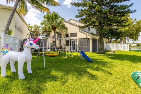 Villa ou maison à vendre à Davie, Floride: 3 chambres, 145.67 m2 № 1998372 - photo 11