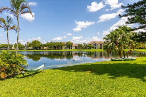 Villa ou maison à vendre à Davie, Floride: 3 chambres, 145.67 m2 № 1998372 - photo 16