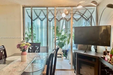 Copropriété à louer à Davie, Floride: 3 chambres, 93 m2 № 1931174 - photo 5
