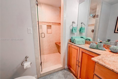 House in Tavernier, Florida 4 bedrooms № 2392983 - photo 24