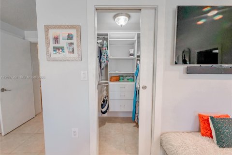 House in Tavernier, Florida 4 bedrooms № 2392983 - photo 27