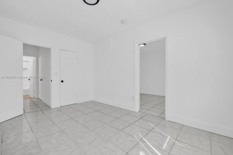 Appartement à louer à Miami, Floride: 1 chambre, 76.18 m2 № 1946746 - photo 7