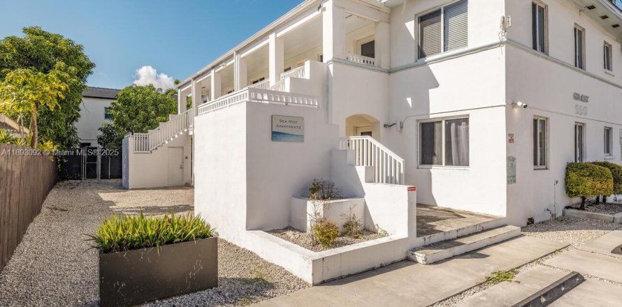 Appartement à Miami, Floride 1 chambre, 76.18 m2 № 1946746
