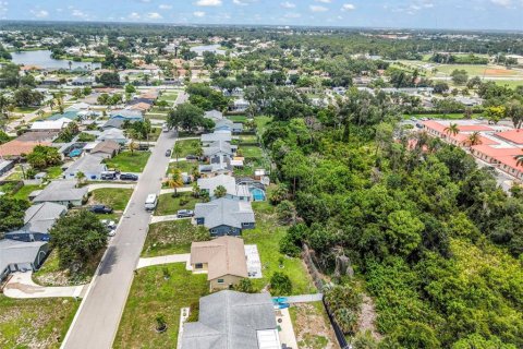 Villa ou maison à vendre à Venice, Floride: 2 chambres, 84.26 m2 № 2258573 - photo 27
