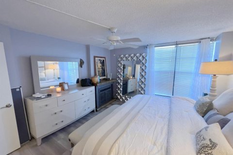 Condo in Boca Raton, Florida, 2 bedrooms  № 2086003 - photo 9