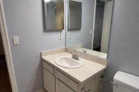 Condo in Boca Raton, Florida, 2 bedrooms  № 2086003 - photo 13