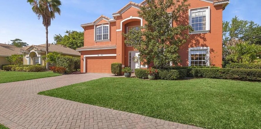 Villa ou maison à Stuart, Floride 5 chambres, 332.59 m2 № 2086066