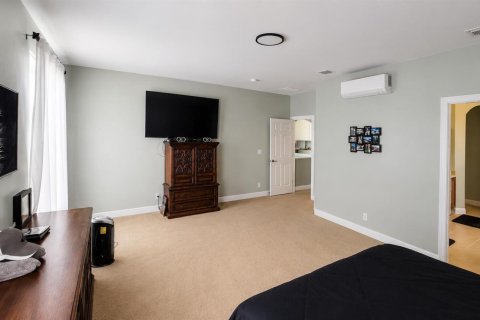 Villa ou maison à louer à Stuart, Floride: 5 chambres, 332.59 m2 № 2086066 - photo 9