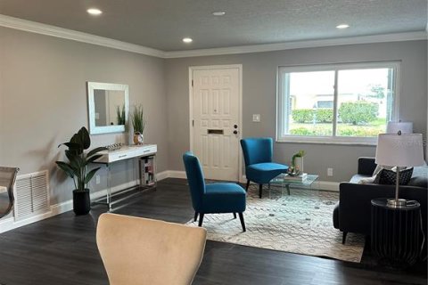 Condo in Pinellas Park, Florida, 2 bedrooms  № 1912478 - photo 7