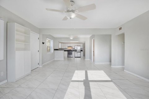 Casa en venta en Gulfport, Florida, 3 dormitorios, 124.67 m2 № 1519091 - foto 24
