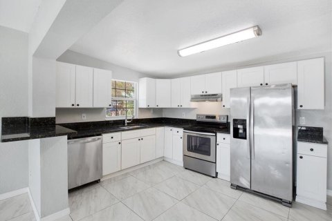 Casa en venta en Gulfport, Florida, 3 dormitorios, 124.67 m2 № 1519091 - foto 8