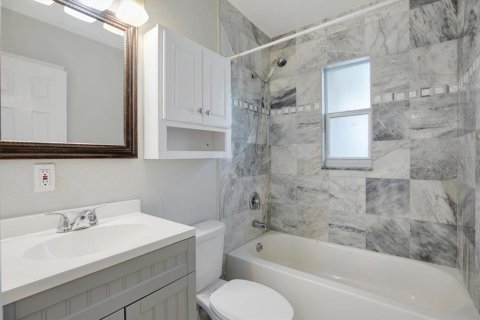 Casa en venta en Gulfport, Florida, 3 dormitorios, 124.67 m2 № 1519091 - foto 14