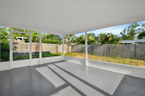 Casa en venta en Gulfport, Florida, 3 dormitorios, 124.67 m2 № 1519091 - foto 15