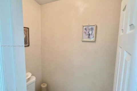 Villa ou maison à vendre à Port St. Lucie, Floride: 3 chambres, 245.54 m2 № 1955405 - photo 30