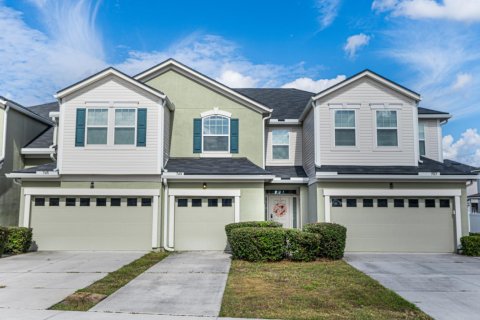 House in Orange Park, Florida 3 bedrooms, 151.71 sq.m. № 853455 - photo 1