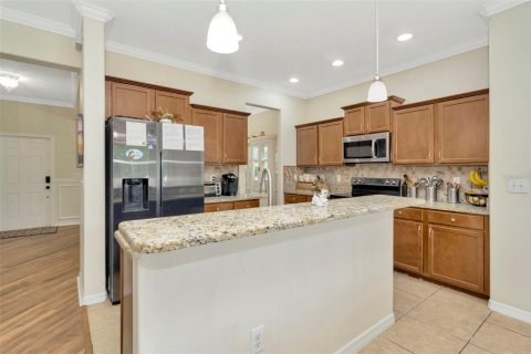 House in Ruskin, Florida 5 bedrooms, 269.6 sq.m. № 1838532 - photo 11