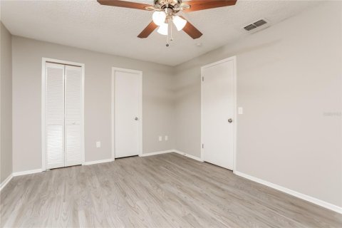House in Sanford, Florida 3 bedrooms, 125.98 sq.m. № 1910395 - photo 9