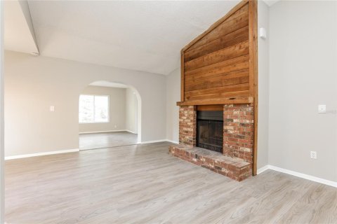 House in Sanford, Florida 3 bedrooms, 125.98 sq.m. № 1910395 - photo 3