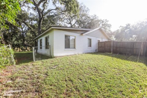 House in Sanford, Florida 3 bedrooms, 125.98 sq.m. № 1910395 - photo 15