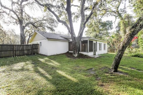 House in Sanford, Florida 3 bedrooms, 125.98 sq.m. № 1910395 - photo 14