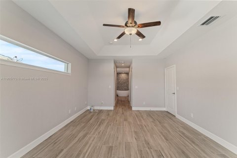 Снять в аренду виллу или дом в Порт-Сент-Луси, Флорида 6 спален, 264.77м2, № 1956413 - фото 22