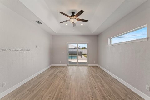 Снять в аренду виллу или дом в Порт-Сент-Луси, Флорида 6 спален, 264.77м2, № 1956413 - фото 20