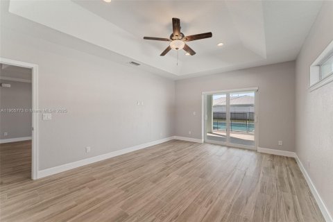 Снять в аренду виллу или дом в Порт-Сент-Луси, Флорида 6 спален, 264.77м2, № 1956413 - фото 21