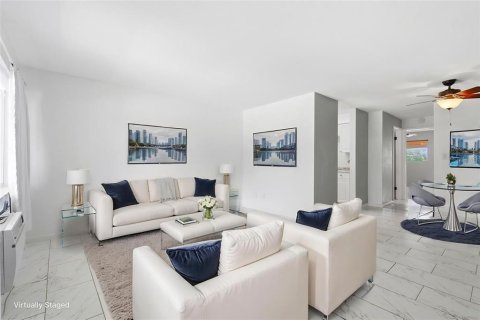 Copropriété à vendre à Clearwater, Floride: 1 chambre, 54.35 m2 № 2097584 - photo 2