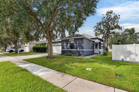 House in Wesley Chapel, Florida 3 bedrooms, 142.6 sq.m. № 2347259 - photo 3
