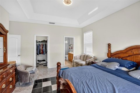 House in Wesley Chapel, Florida 3 bedrooms, 142.6 sq.m. № 2347259 - photo 18